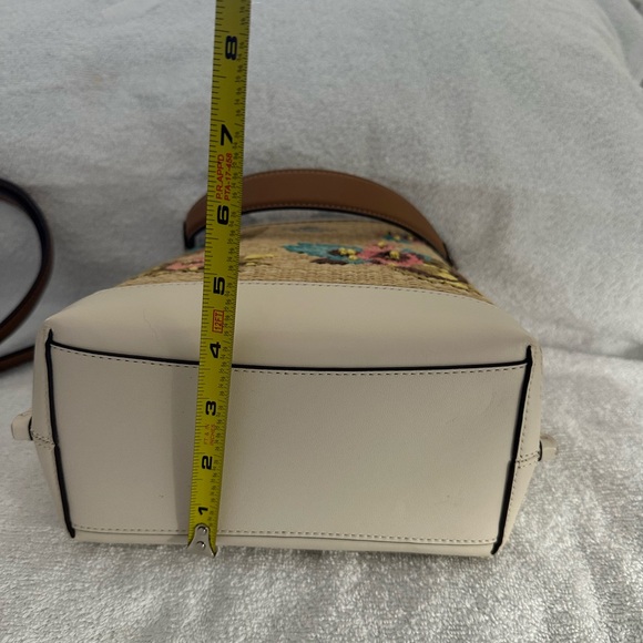 Coach Tan Woven Bag with Floral Embroidery - Picture 4 of 7